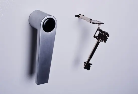 Антишприц бравата на Архивен шкаф PMT  огнеупорен KL с 5 отделения 195x93x52 см- снимана отблизо