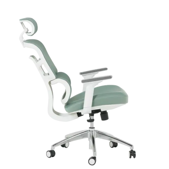 Директорски стол ГЕНАДИ- снимка отстрани, наклонен назад