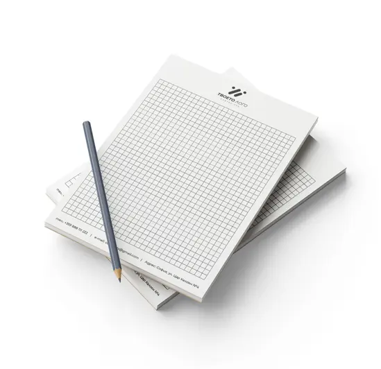 Блокнот А4 чрно-бял 10 броя